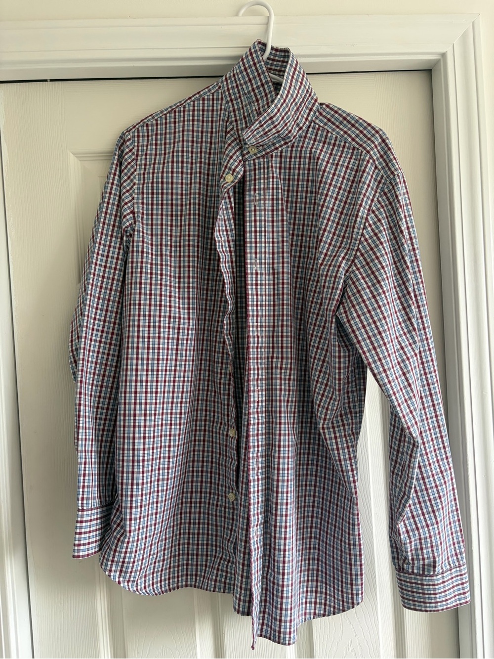 Banana Republic Men's Red and Blue Plaid Button-Down Shirt